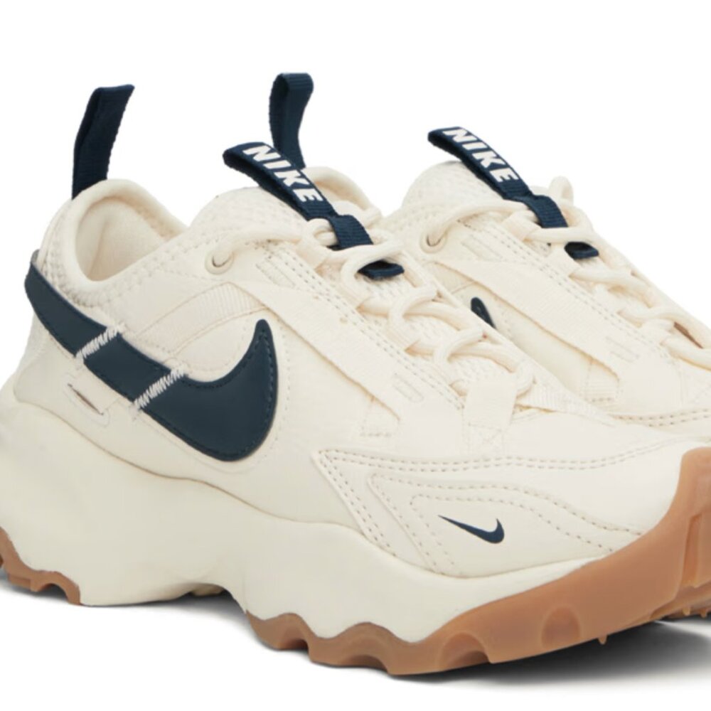 Nike Beige & Navy TC 7900 Sneakers
